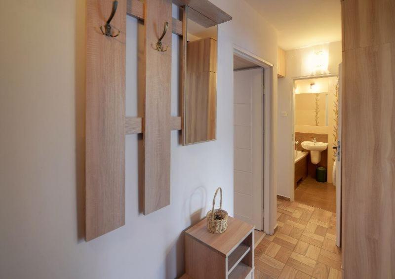 Trevilles Apartamenty - Granatowy シクラルスカ・ポレンバ エクステリア 写真